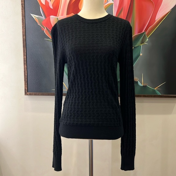 Co Featherweight Waffle Stitch Cashmere Sweater - Picture 1 of 9
